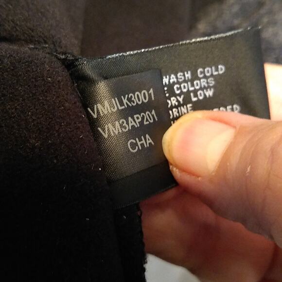 Vince Camuto women's size medium biker jacket. Warm - Picture 8 of 9